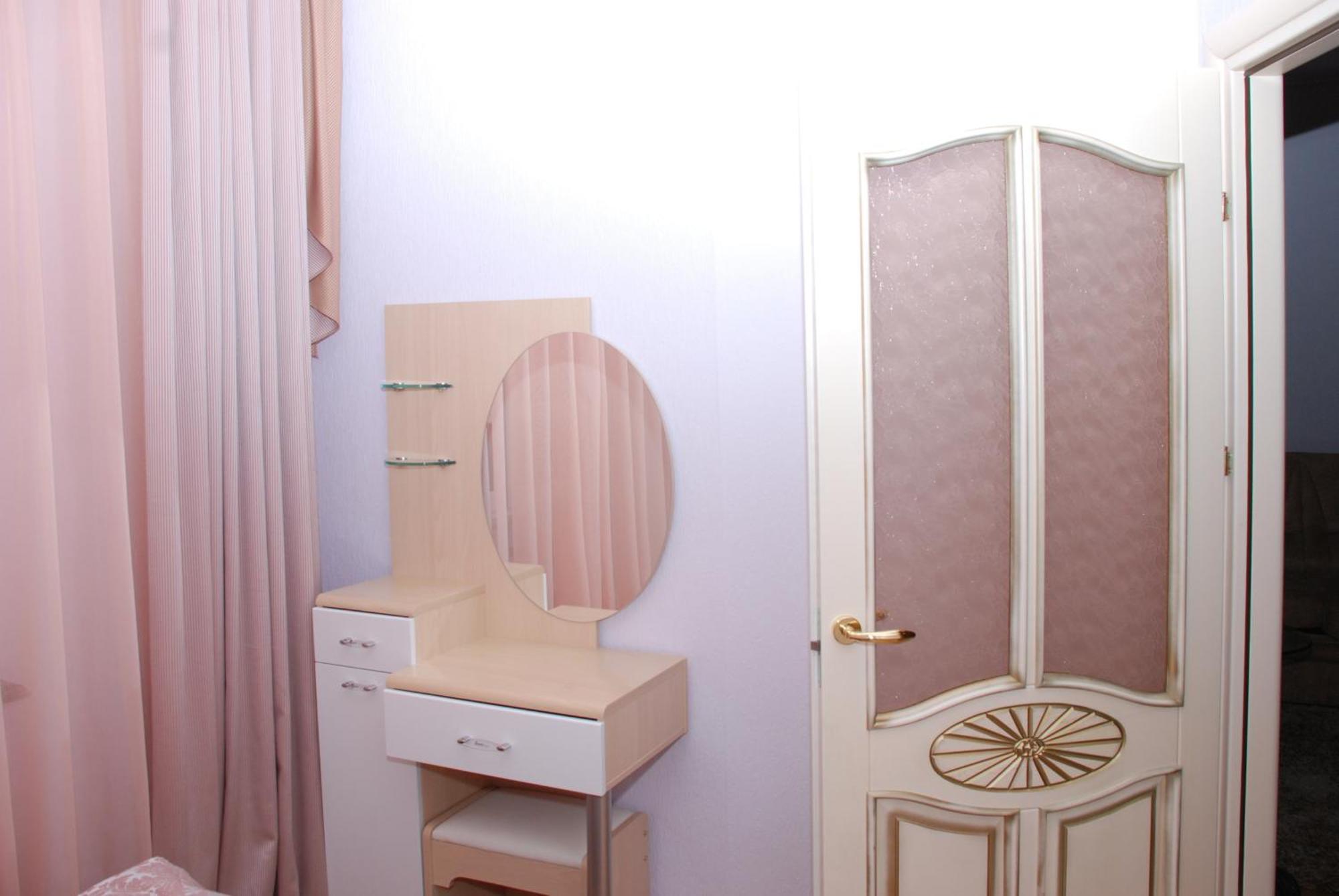 Aqua Vita - Zhyva Voda Satanov Phòng bức ảnh